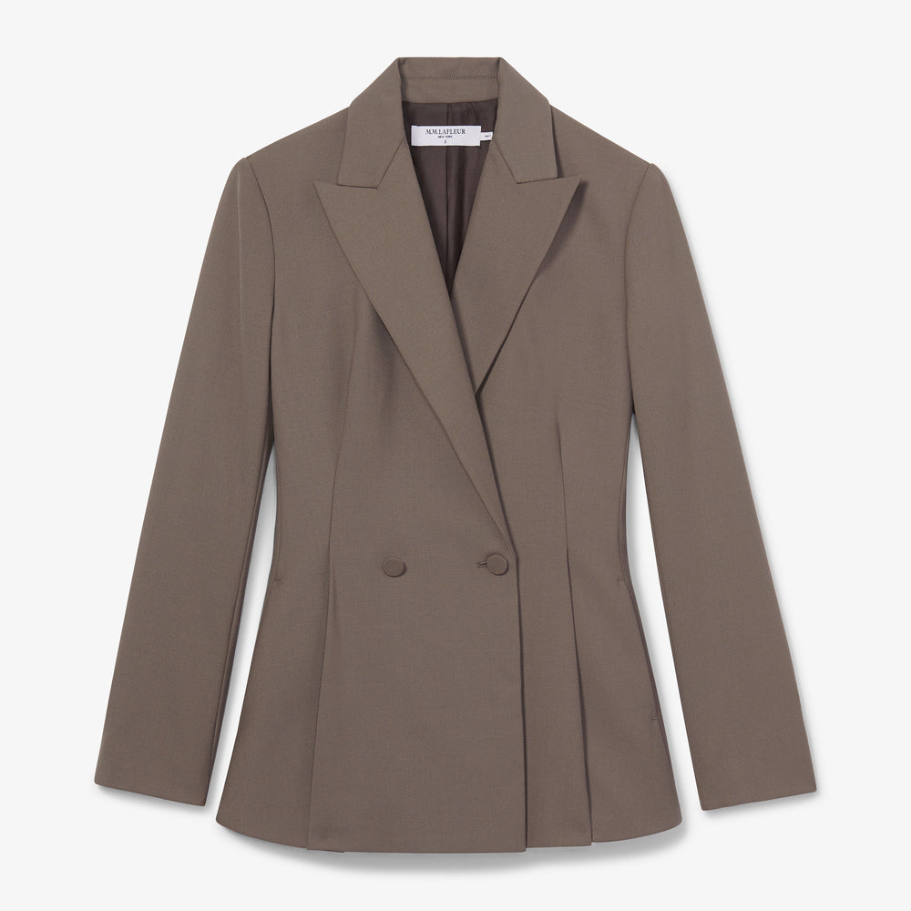 Packshot image of the Gaia Jacket - Sharkskin in Mink