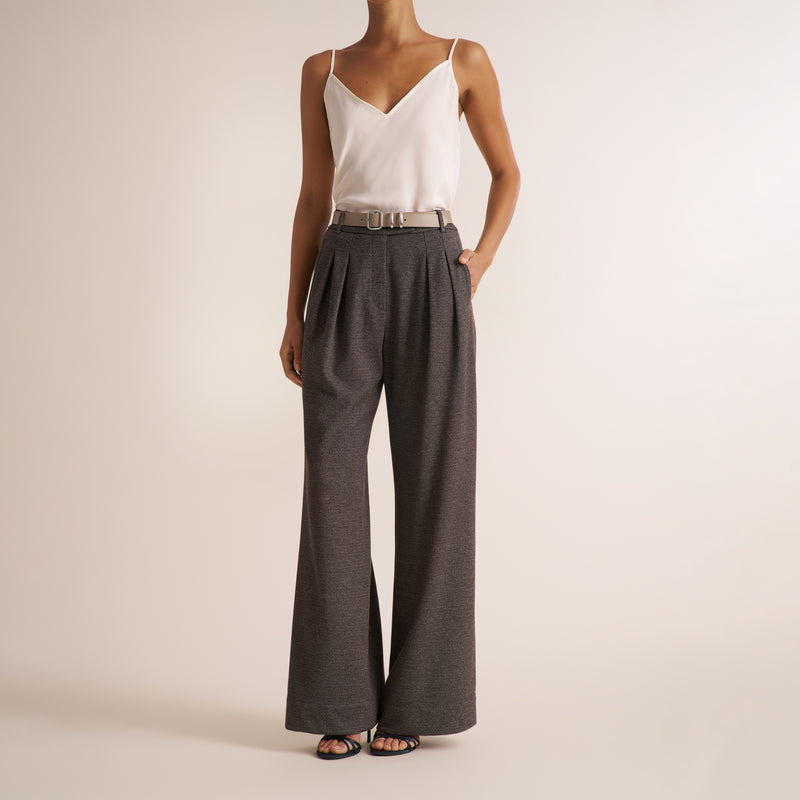 Everly Belt