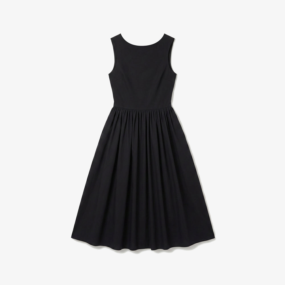 Packshot of a sleeveless black maxi dress