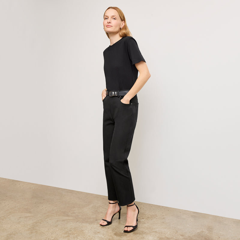 Leslie Classic T-Shirt