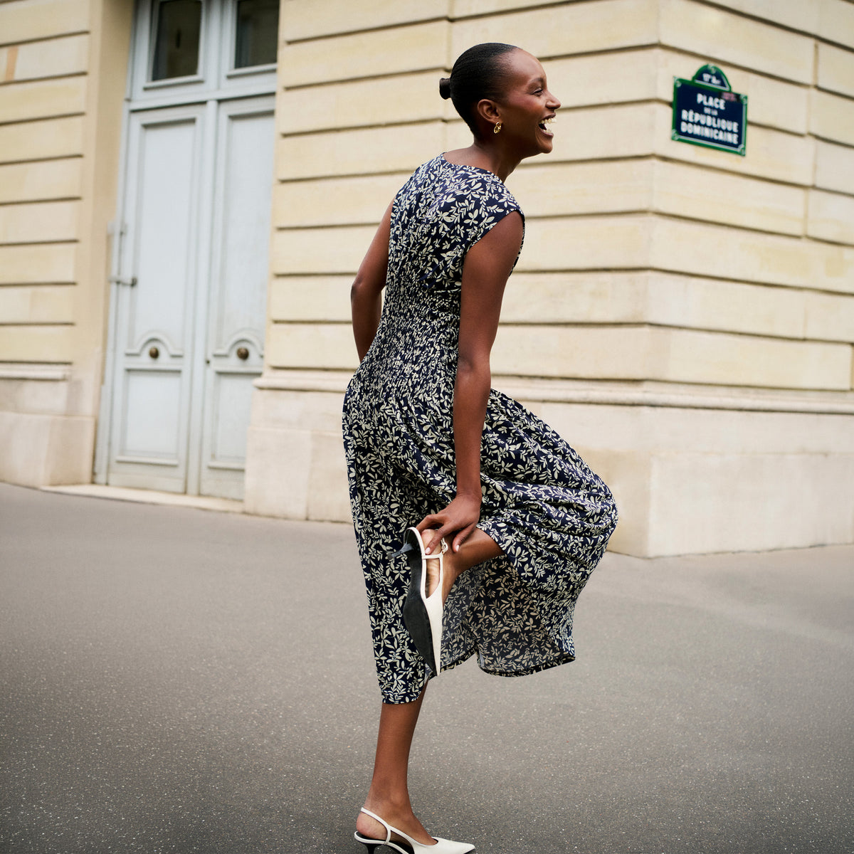 Fia dress in leaf line fern.