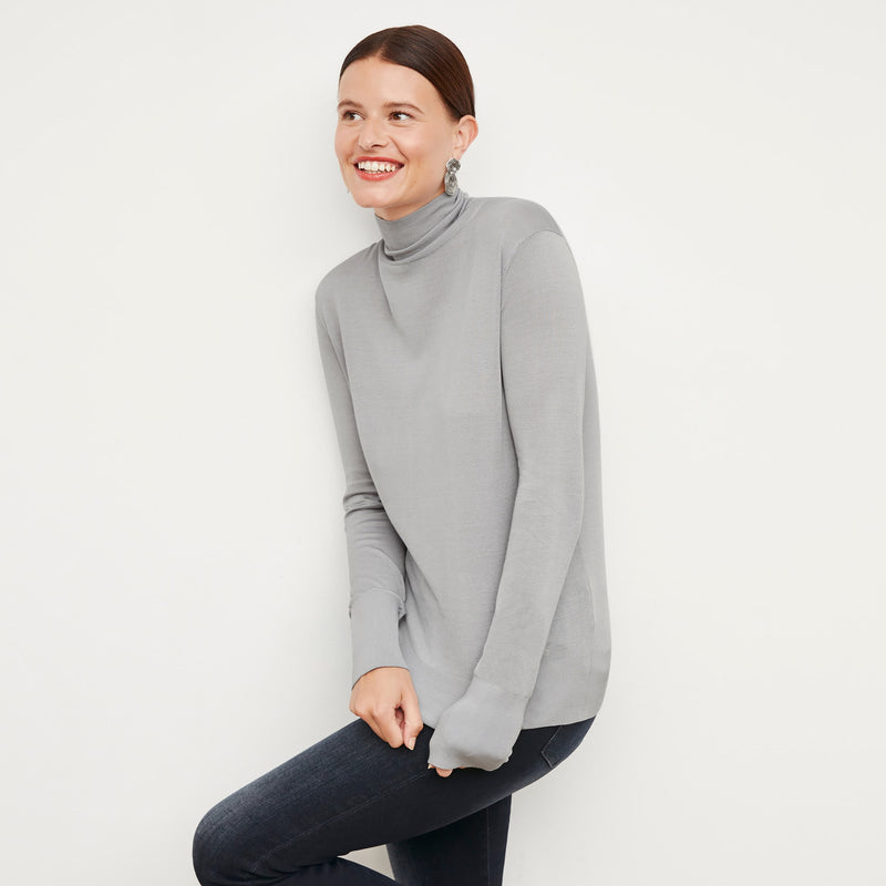 Elizabeth Turtleneck