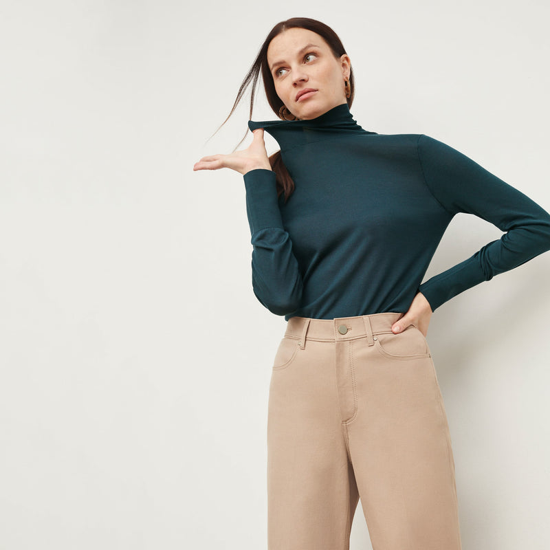 Elizabeth Turtleneck