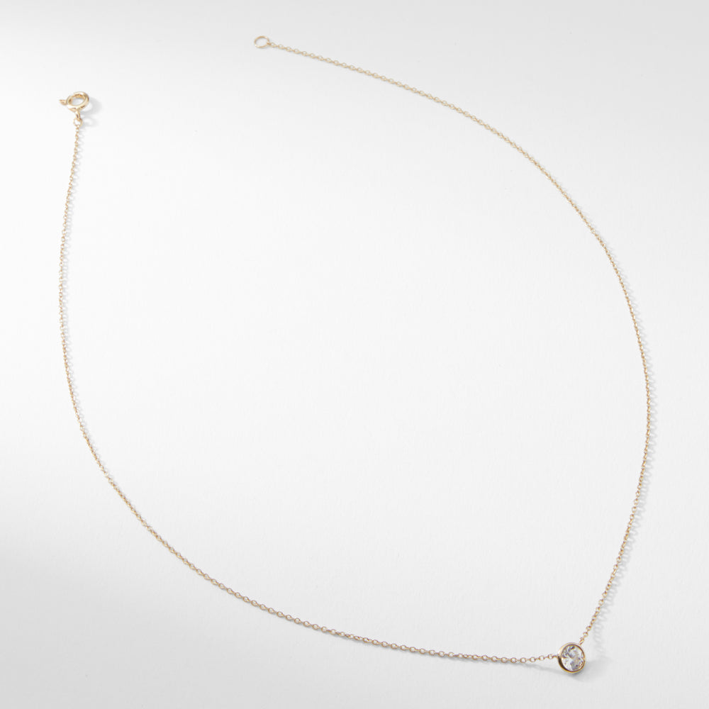 still image of the single bezel necklace