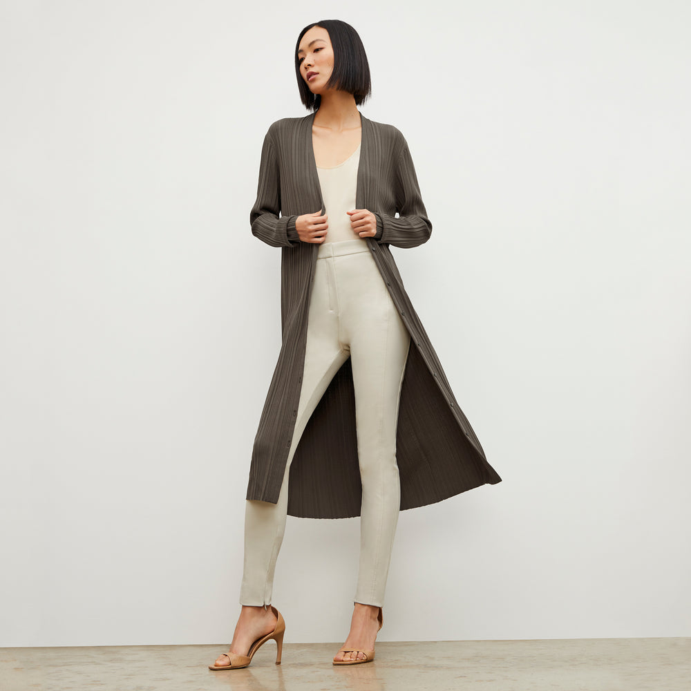 Front image of a woman wearing the Molly Cardigan - Textured Knit in Light Ash