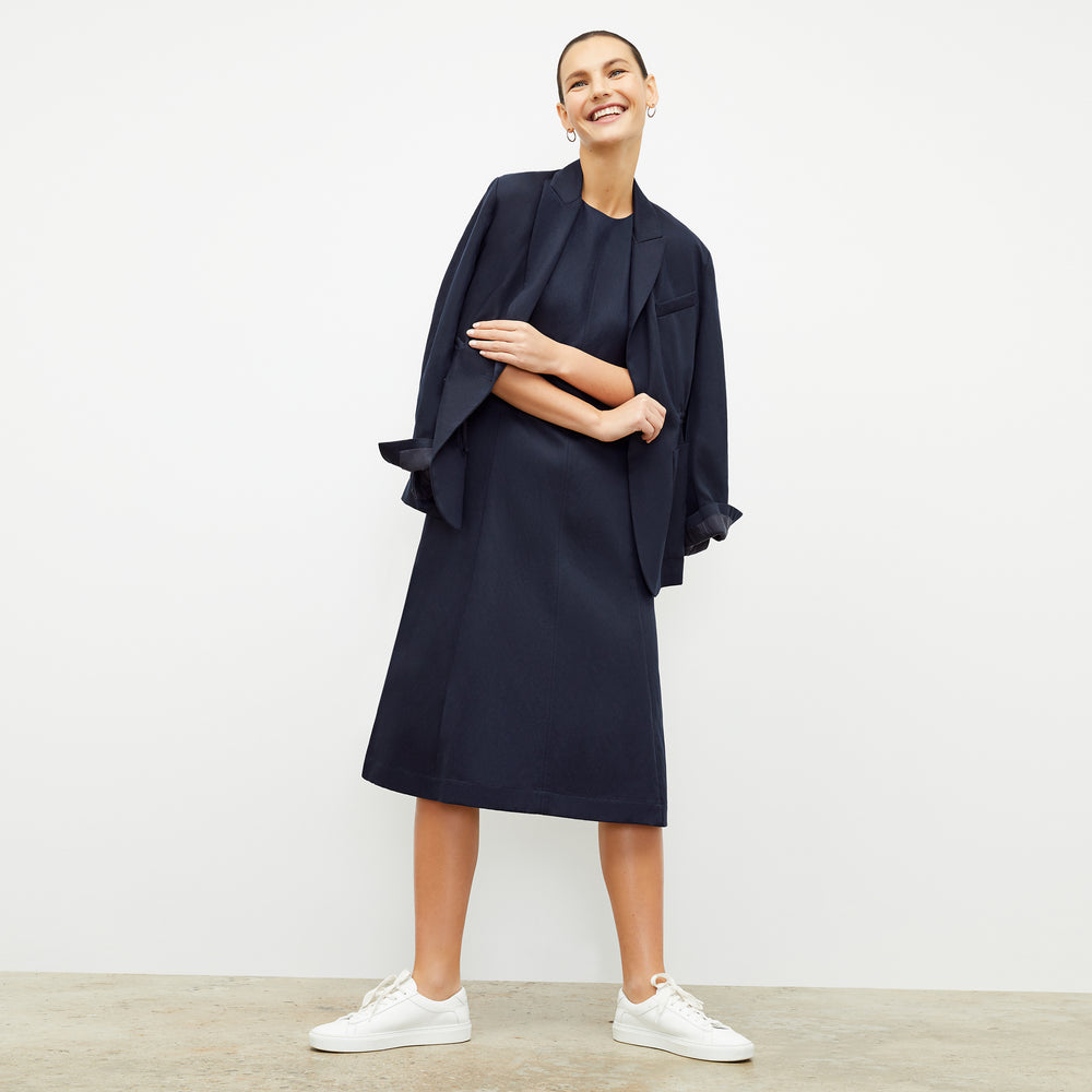 Front image of a woman wearing the Hyo Jacket - Everyday Twill in Night