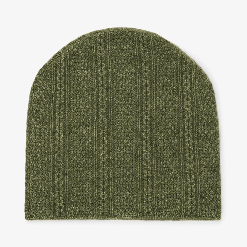 Packshot image of the Circle Cable Beanie—Cashmere in Olive